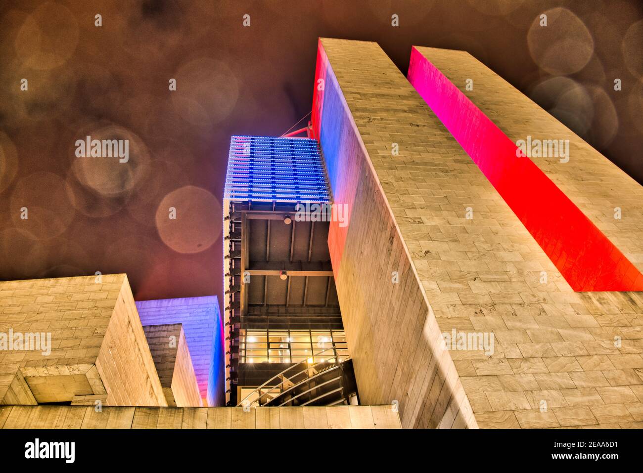 In der Nacht, Casino di Campione in rot blau beleuchtet Stockfoto