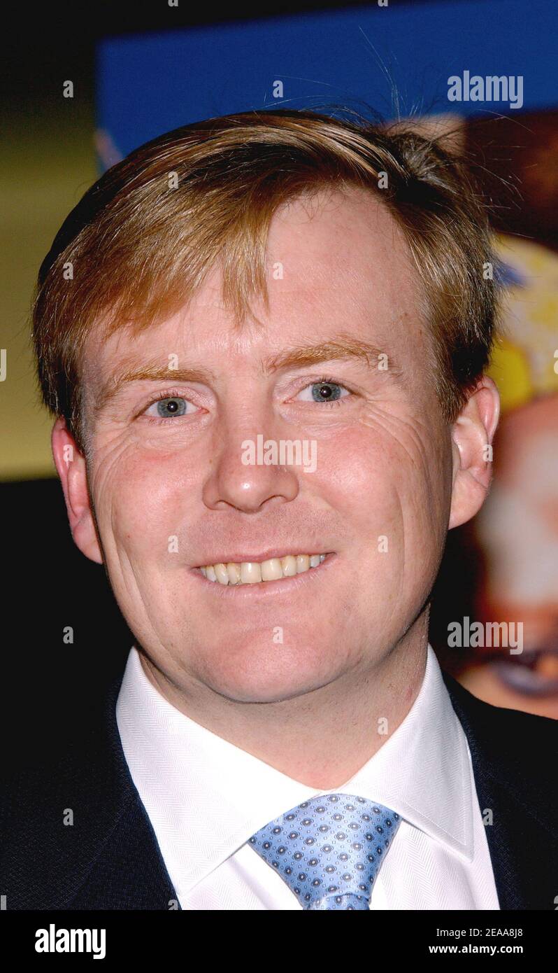 Prinz Willem Alexander aus den Niederlanden kommt am Dienstag, den 8. November 2005, beim Gala-Dinner der Vereinten Nationen zu Ehren von Unsung Heroes of Poverty Eradication an, das im Hauptsitz der Vereinten Nationen in New York City, NY, USA, stattfand. Foto von Nicolas Khayat/ABACAPRESS.COM Stockfoto