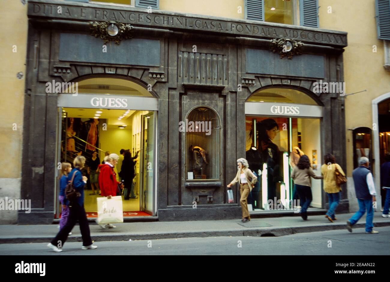 Rom Italien Via Condotti Shopping "Guess Stockfoto