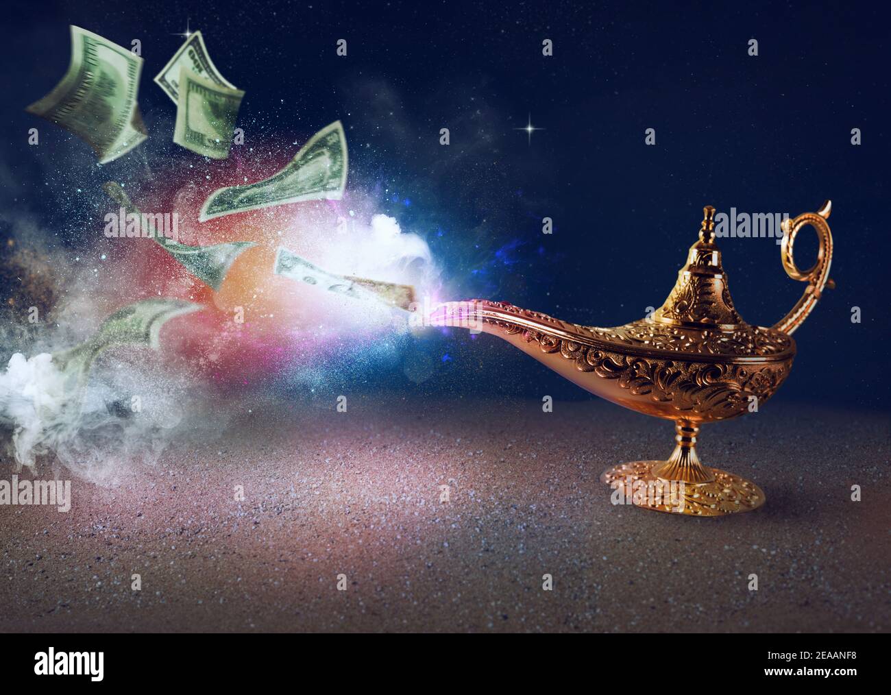 Banknoten gibt es aus der magischen aladdin Genie Lampe in einer Wüste Stockfoto