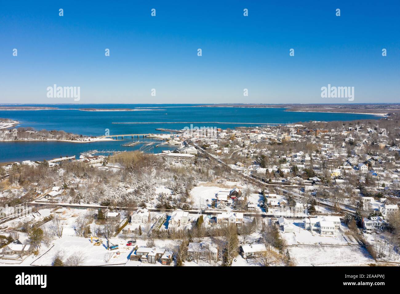 Luftaufnahme des Dorfes Sag Hafen auf einem Wintertag Stockfoto