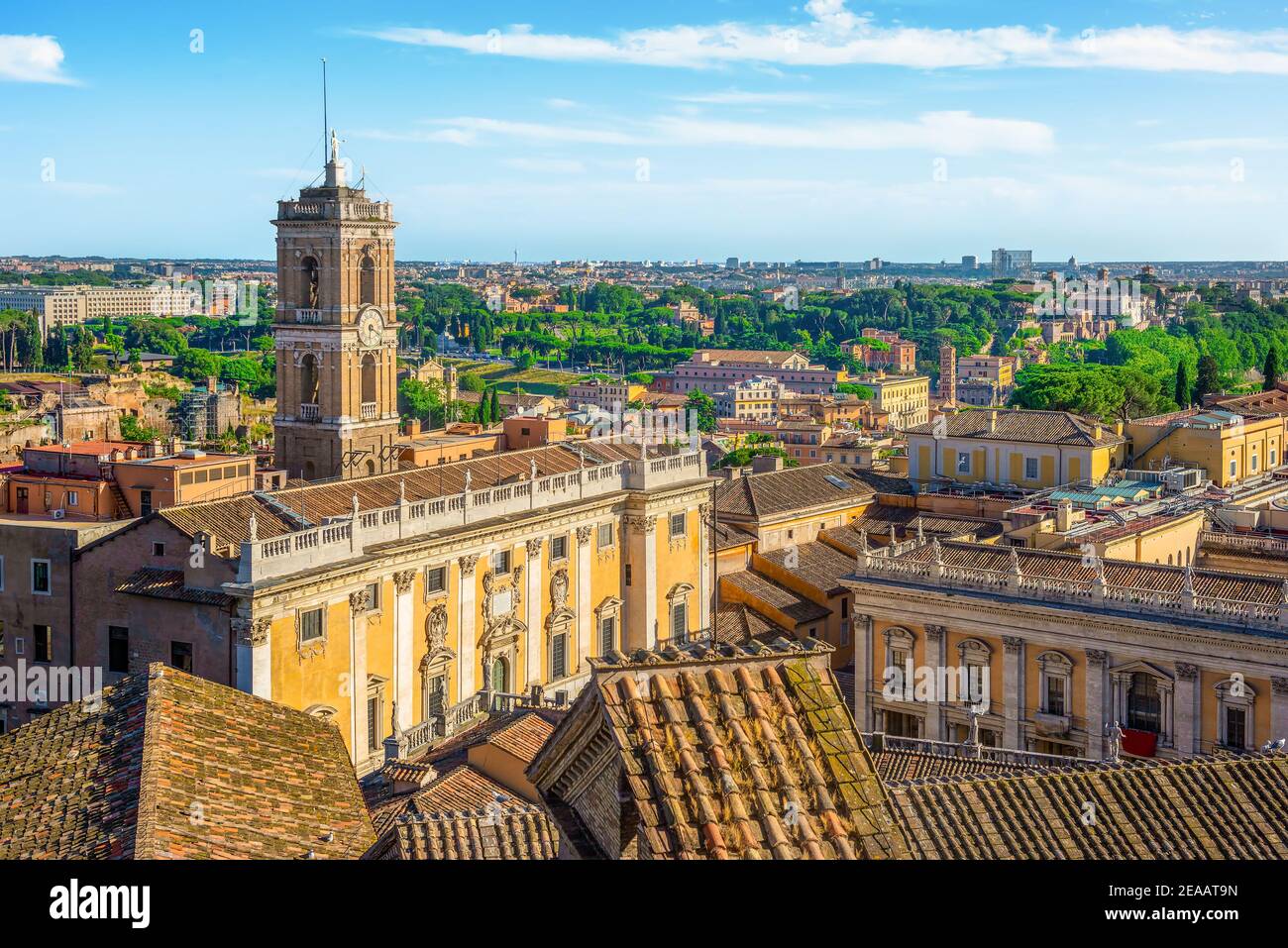 Palast der Senatoren Blick vom Vittoriano auf das Kapitol. Rom, Italien Stockfoto