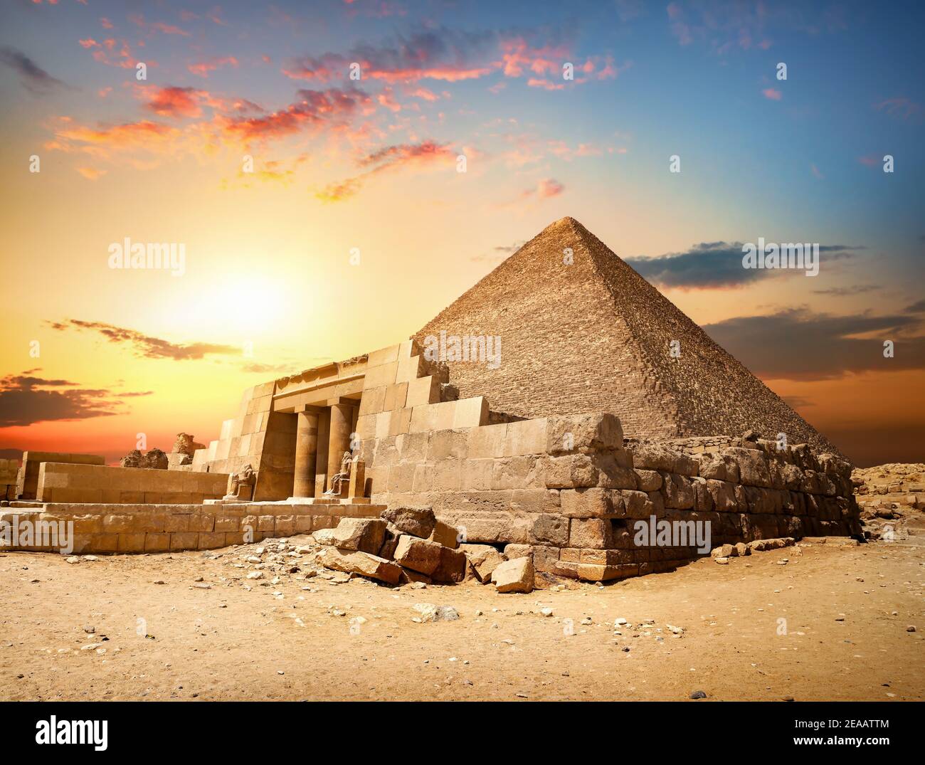 Ruiniert der Cheopspyramide in Kairo Ägypten Stockfoto