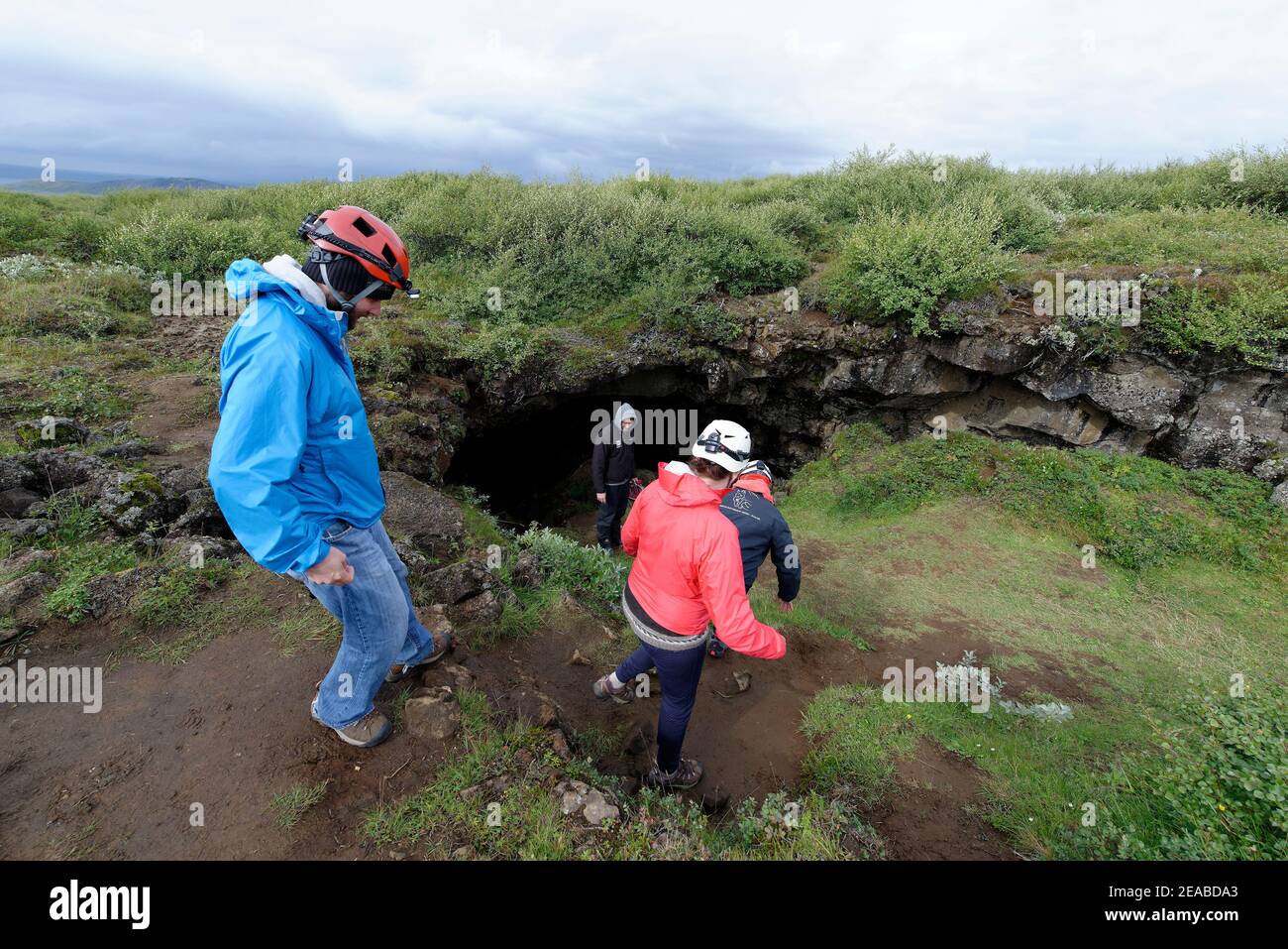 Lavatunnel, Lavahöhle, Gjabakkahellir Tunnelhöhle, Gjabakkahellir, Thingvellir Nationalpark, Island Stockfoto
