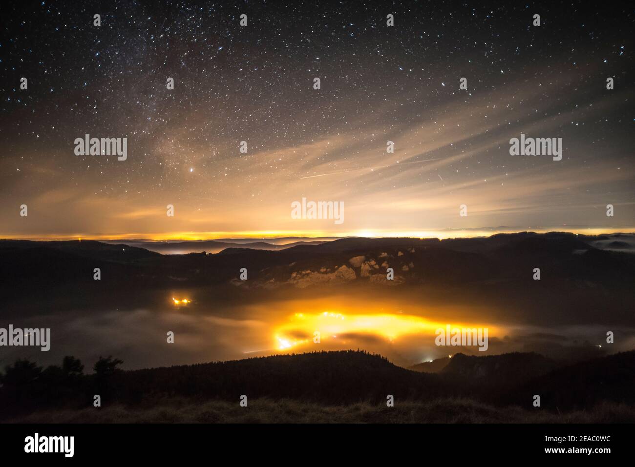 Nachts auf den Jurahöhen Stockfoto