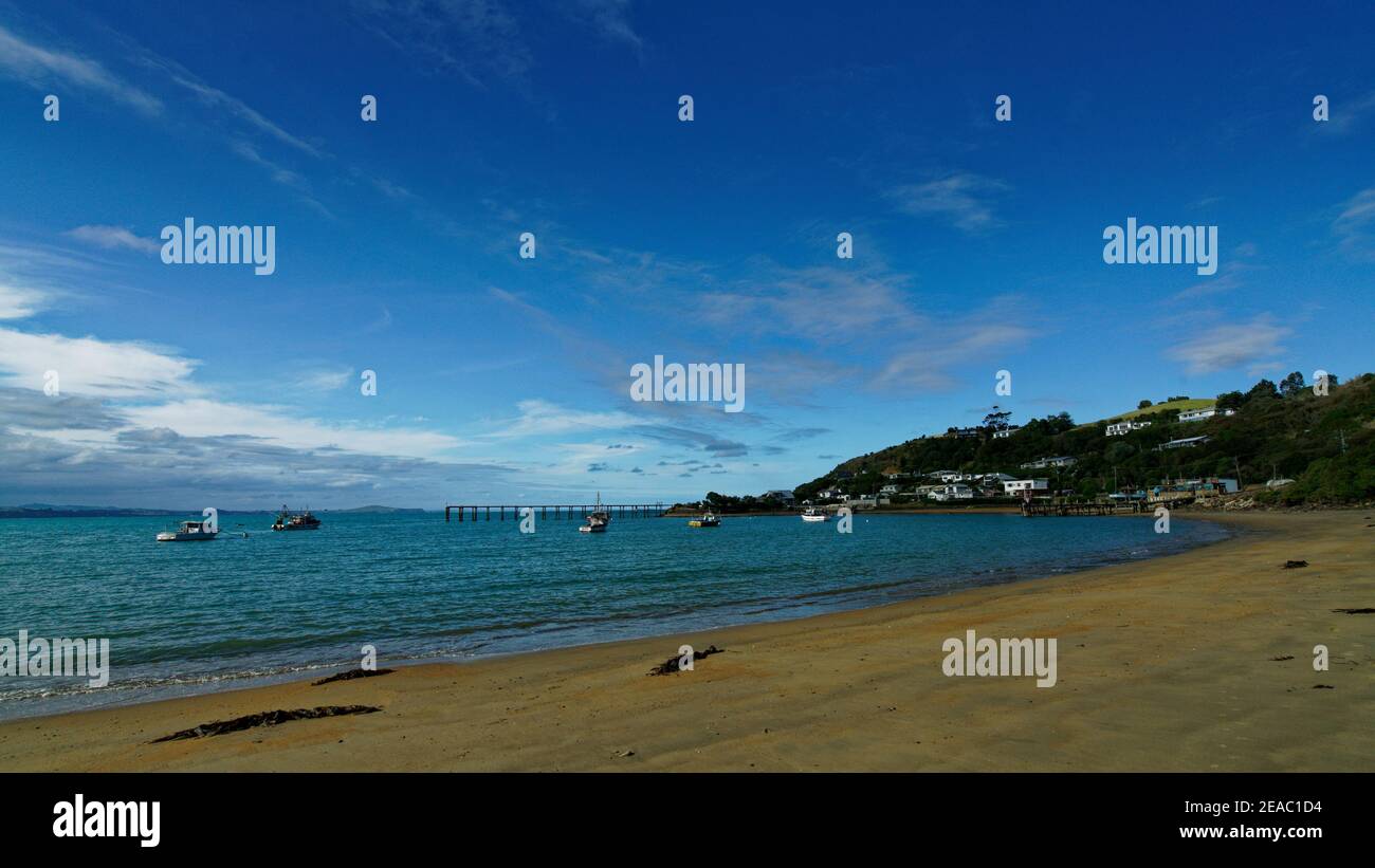 Moeraki Village ist ein kleines Fischerdorf an der Südostküste von Neuseelands Südinsel. Stockfoto