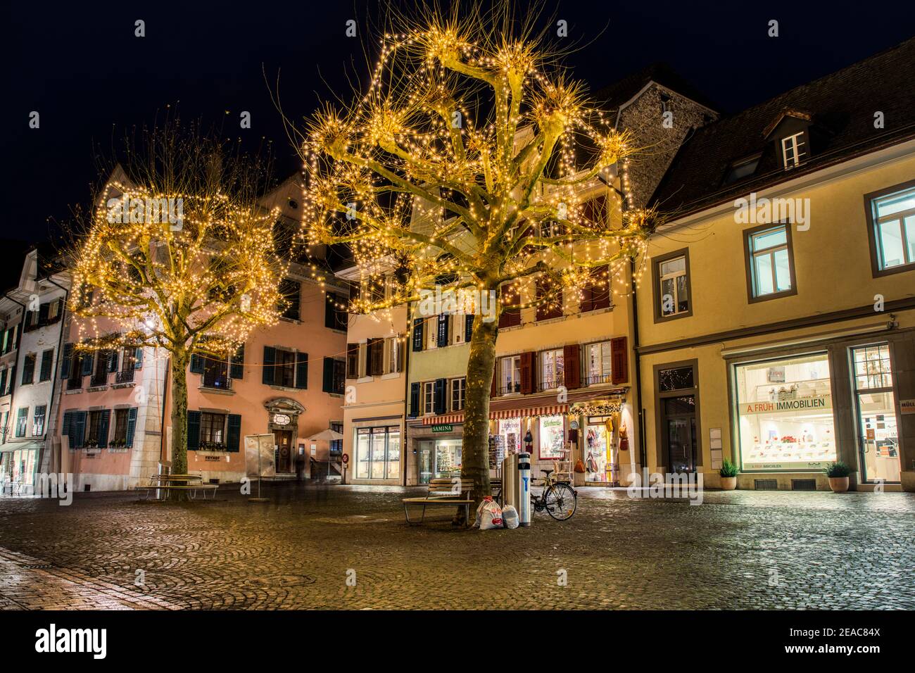 Nachtaufnahmen von Solothurn zur Weihnachtszeit Stockfoto