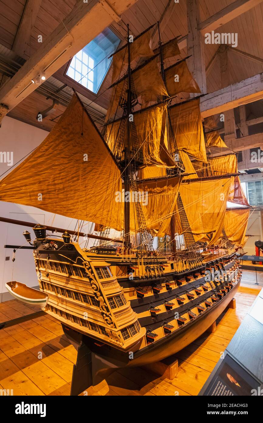 England, Kent, Chatham, The Historic Dockyard, Model of HMS Victory für den Hollywood-Film "That Hamilton Woman" von 1941 mit Vivien Leigh und Laurence Olivier Stockfoto