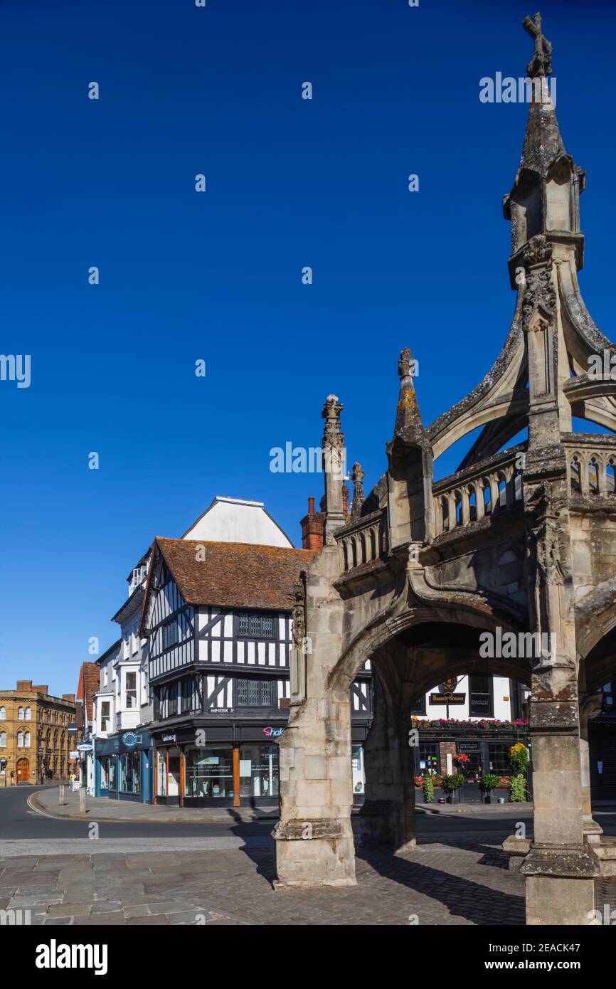 England, Wiltshire, Salisbury, Poultry Cross und Street Scene Stockfoto