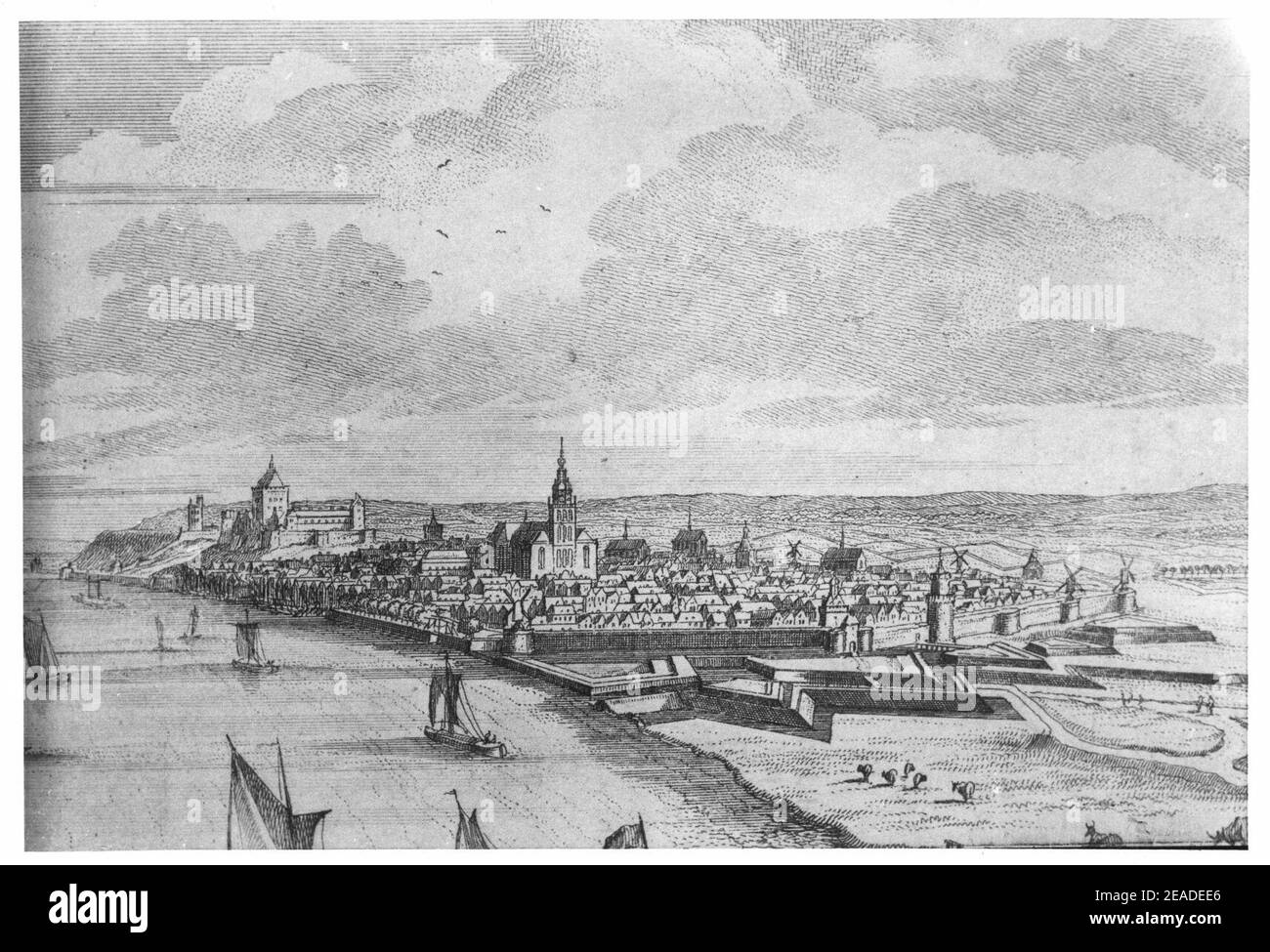 Nijmegen - 'Nijmegen in Gelderland aan de Waal; ver... - F78612 - Van der Grinten. Stockfoto