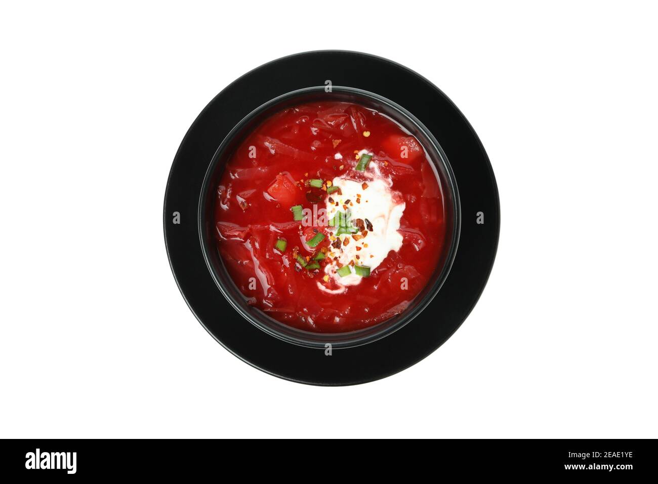Schüssel Rote Beete Suppe isoliert auf weißem Hintergrund Stockfoto