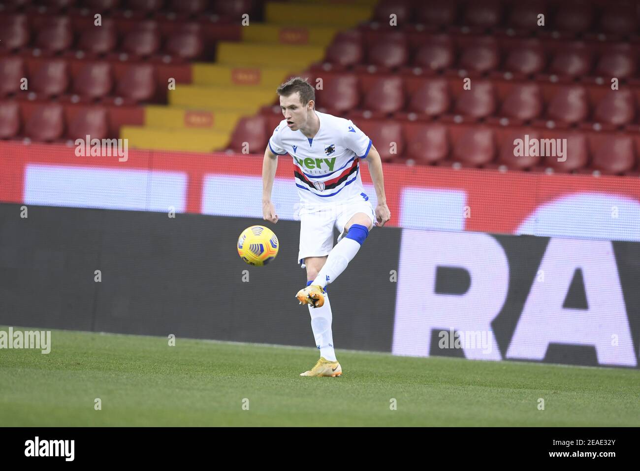 Foto /Roberto Ramaccia Benevento 7/02/2021 Serie A Italienische Meisterschaft Liga 2020-2021 Benevento vs Sampdoria Nella foto Jakub Jankto tenta lo Stopp Stockfoto