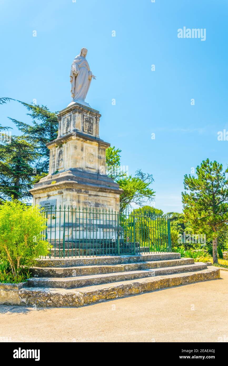 Statue in einem Park auf einem Hügel in Orange, Frankreich Stockfoto