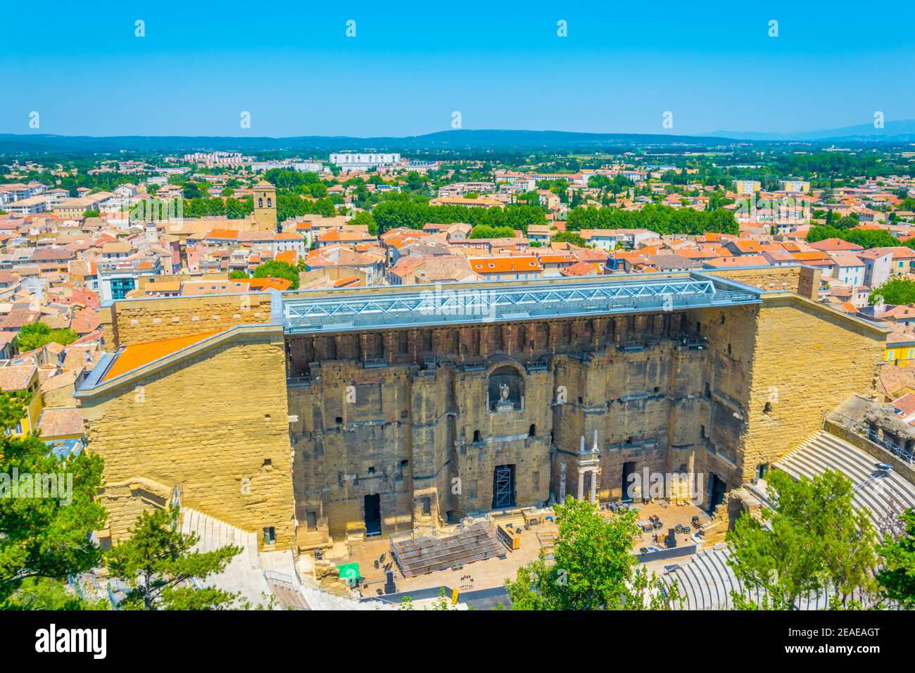 Luftaufnahme des römischen Amphitheaters in Orange, Frankreich Stockfoto