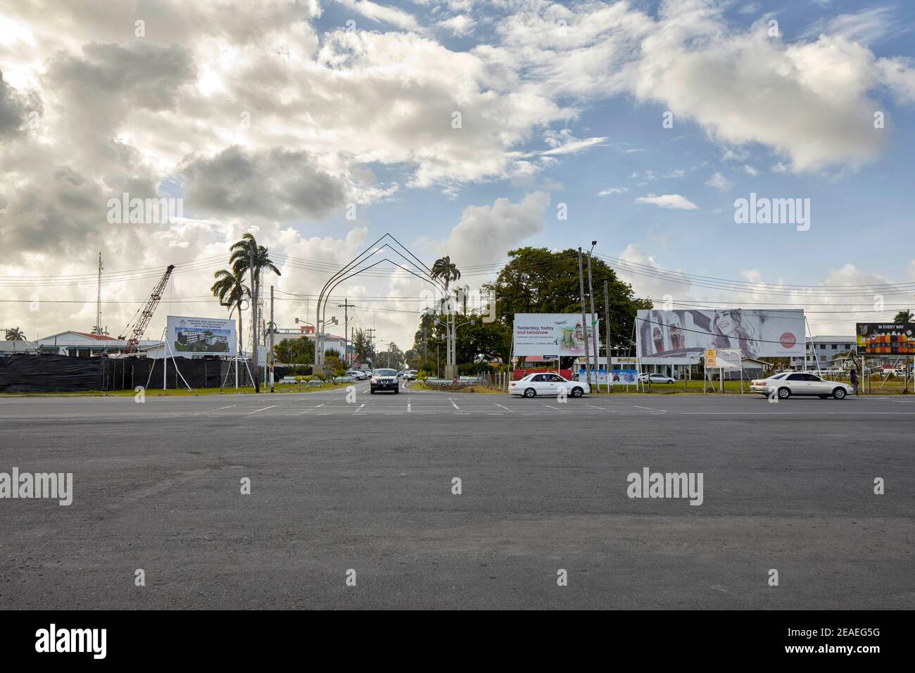 Platz der Revolution, Independence Arch auf Brickdam Street in Georgetown, Guyana, Südamerika Stockfoto