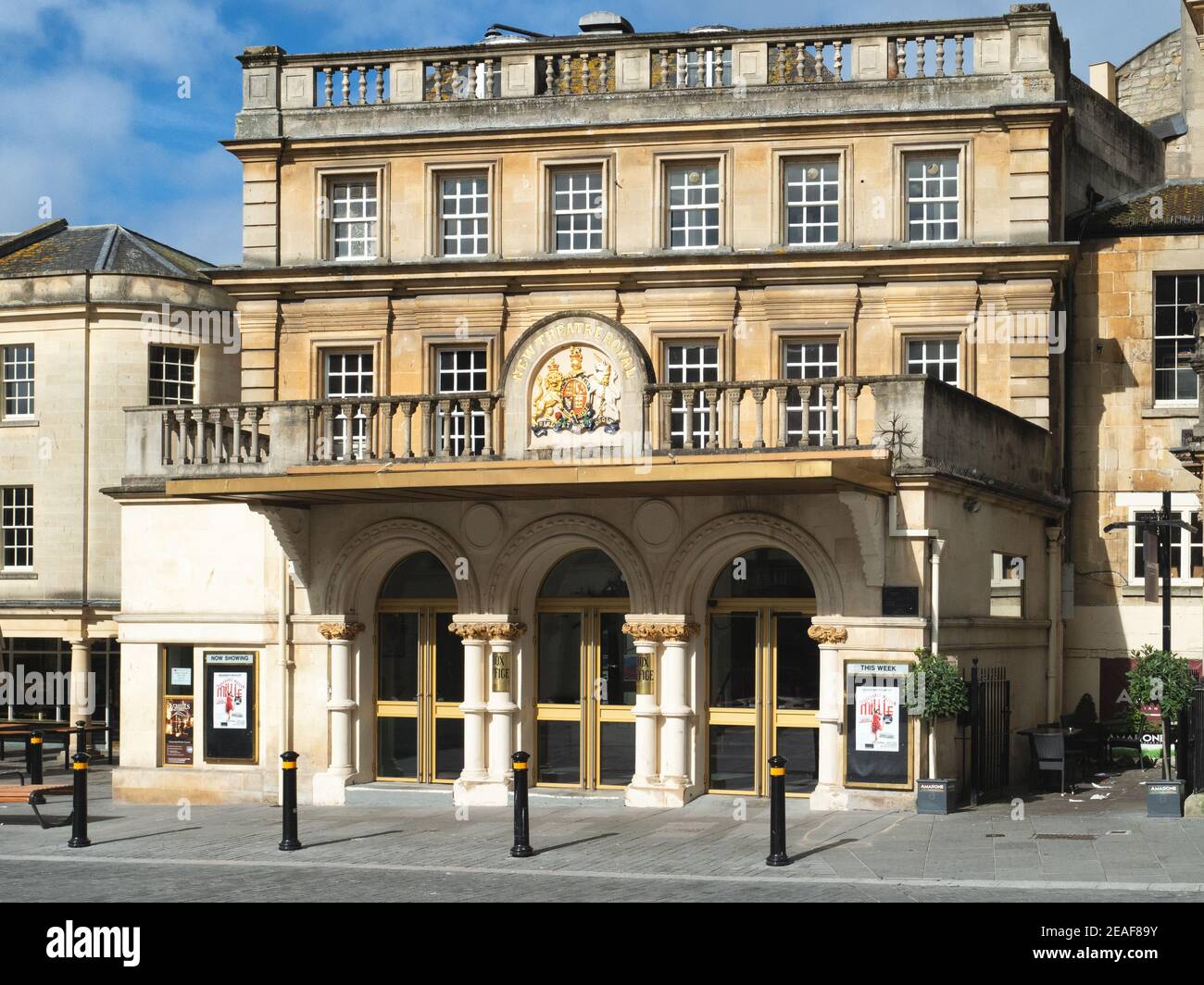 Der Haupteingang des Theatre Royal in Bath Somerset Großbritannien erbaut im Jahr 1805 Stockfoto