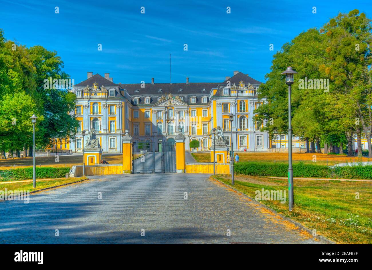 Schloss brühl garten Fotos und Bildmaterial in hoher Auflösung Alamy