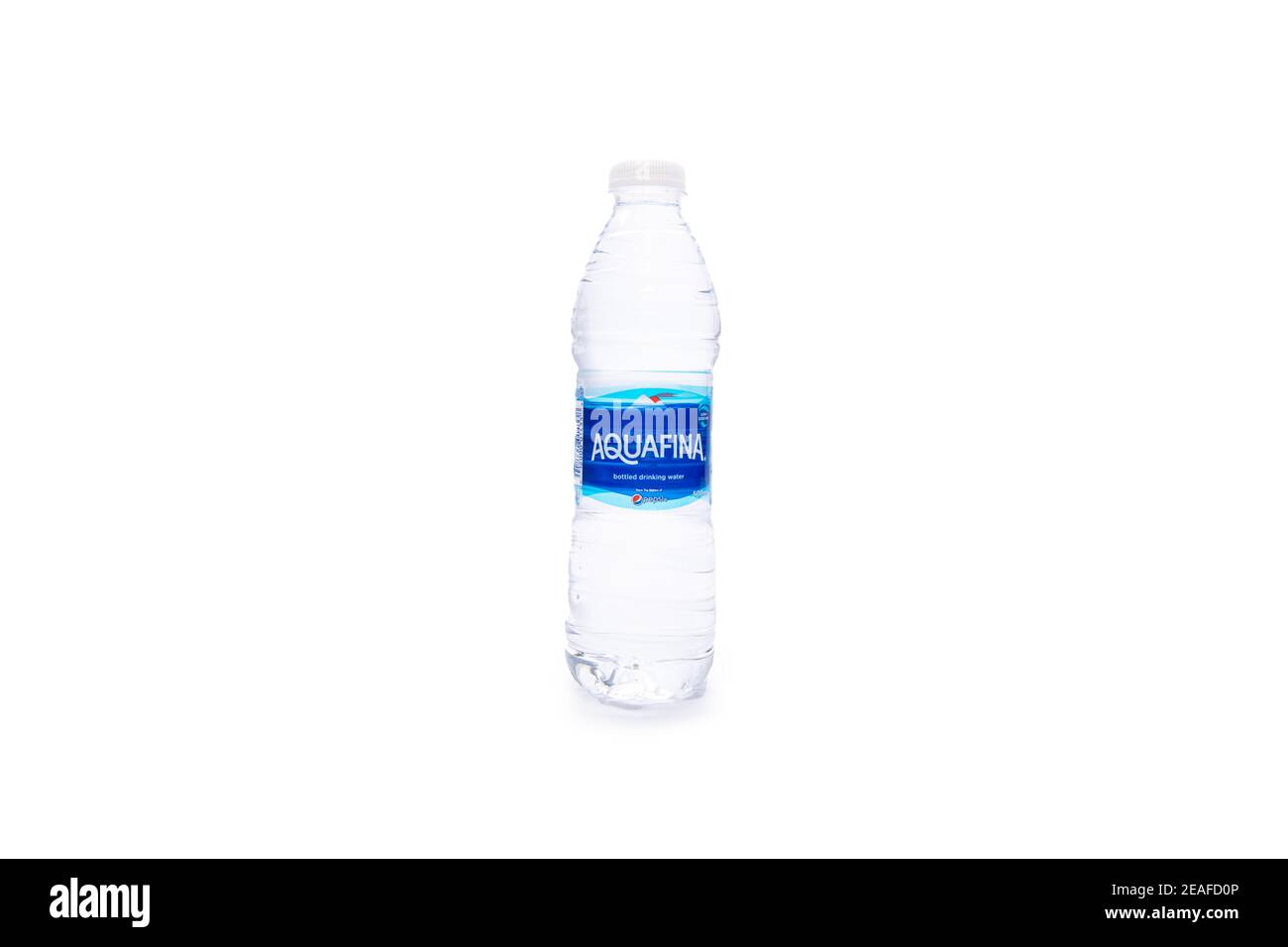 Aquafina 1,5 Liter Wasserflasche auf isoliertem Hintergrund Stockfoto