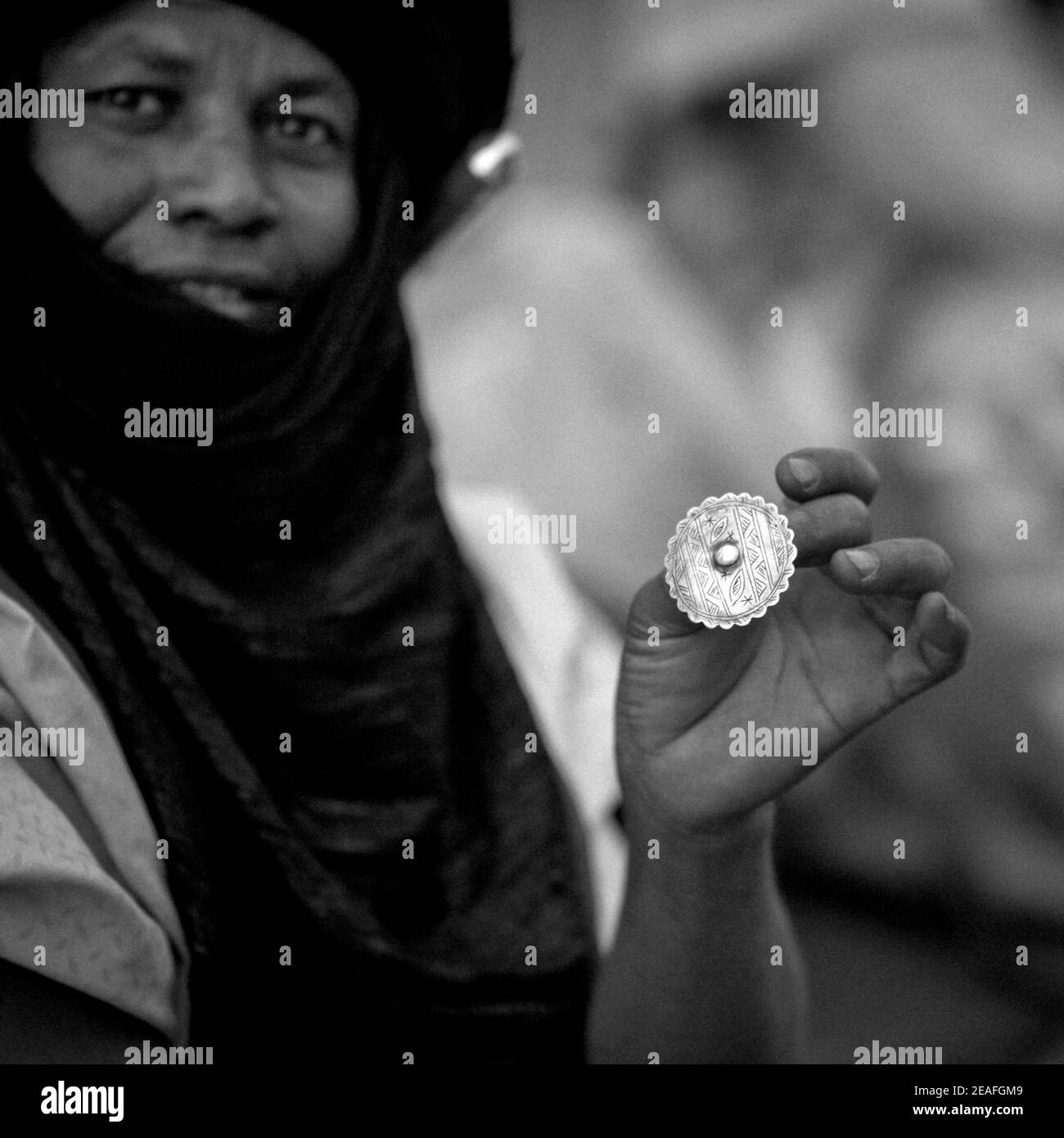 Porträt eines tuareg-Mannes mit Ring, Tripolitania, Ghadames, Libyen Stockfoto