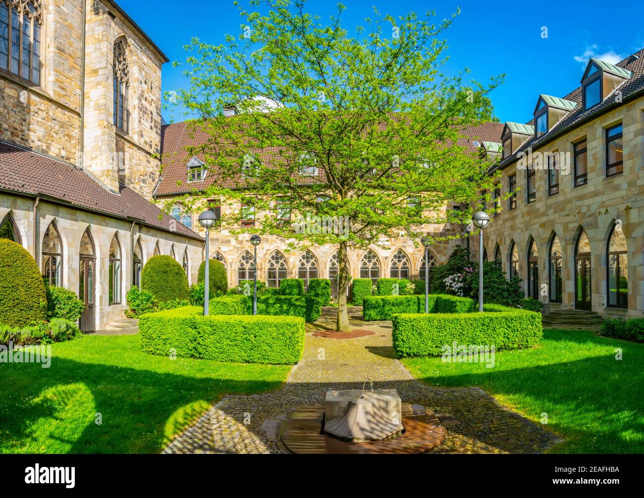 Hof der St. Johannes Kirche in Dortmund, Deutschland Stockfoto