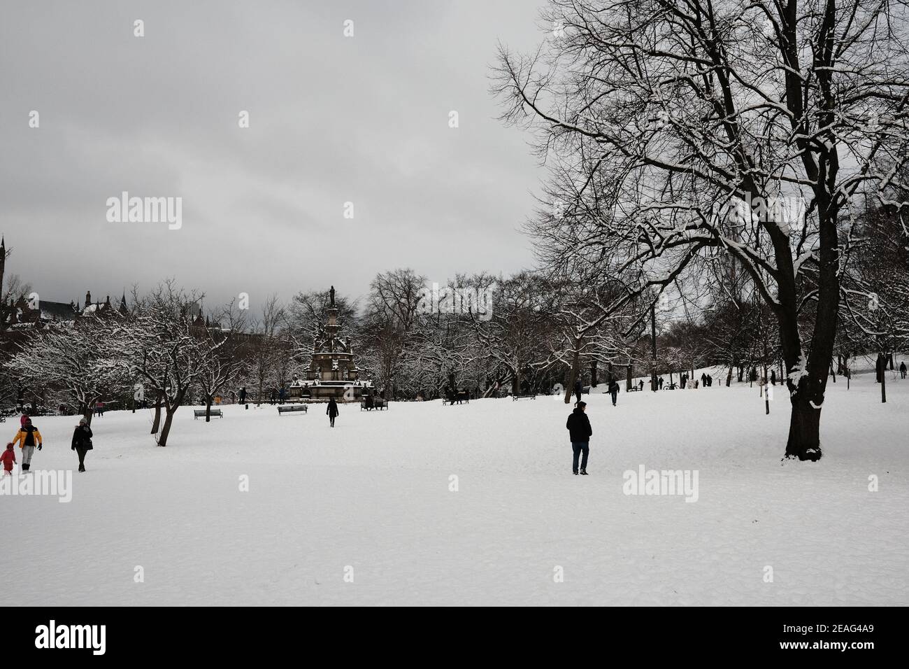 Kelvingrove Park nach starkem Winterschnee. Februar 9th 2021. Glasgow Stockfoto
