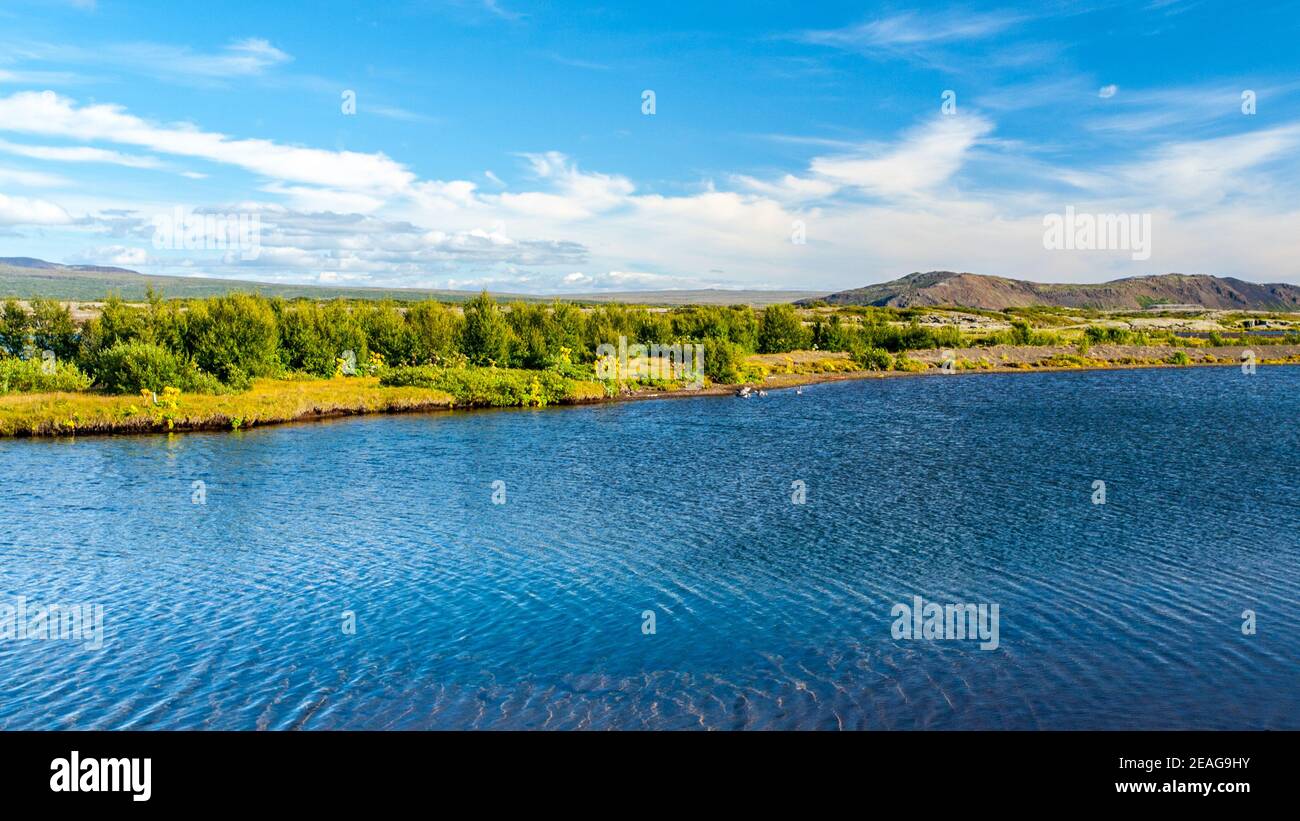 Thingvellir Nationalpark mit schönen Seen und tektonischen Felsformationen, Island. Stockfoto