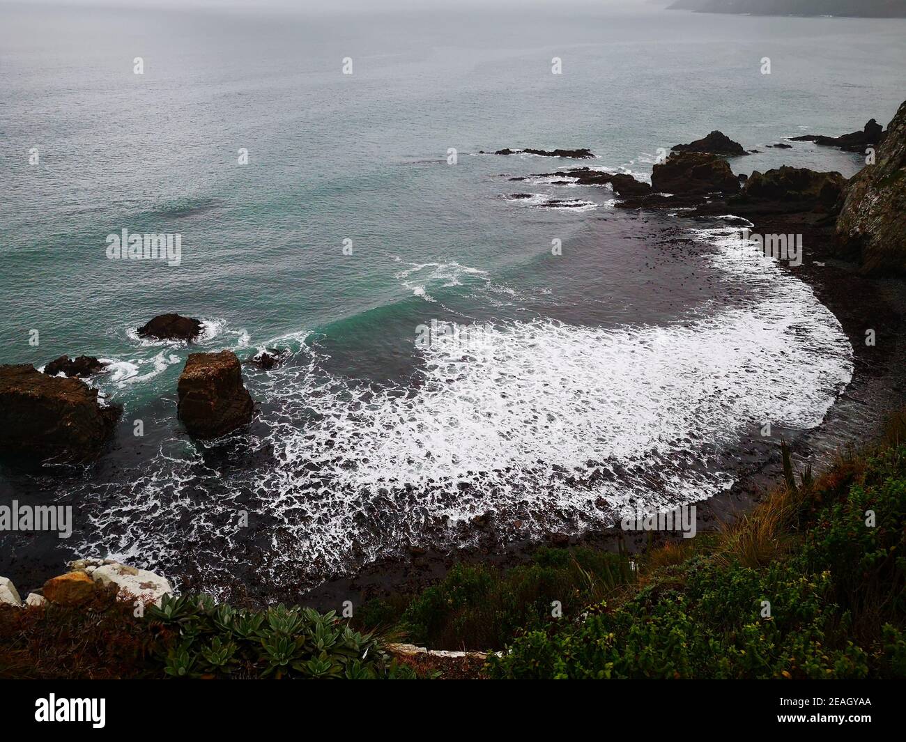 Blick auf Sea Waves, Rock und Sea Clift in Neuseeland Stockfoto