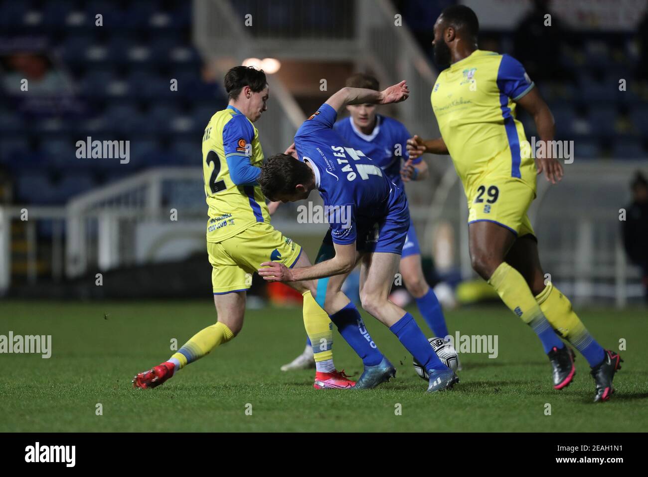 HARTLEPOOL, ENGLAND. FEB 9th; Rhys Oates of Hartlepool United kämpft mit Cameron Coxe von Solihull Moors während des Vanarama National League-Spiels zwischen Hartlepool United und Solihull Moors am Dienstag, den 9th. Februar 2021 im Victoria Park, Hartlepool. (Kredit: Mark Fletcher, Mi News) Kredit: MI Nachrichten & Sport /Alamy Live Nachrichten Stockfoto