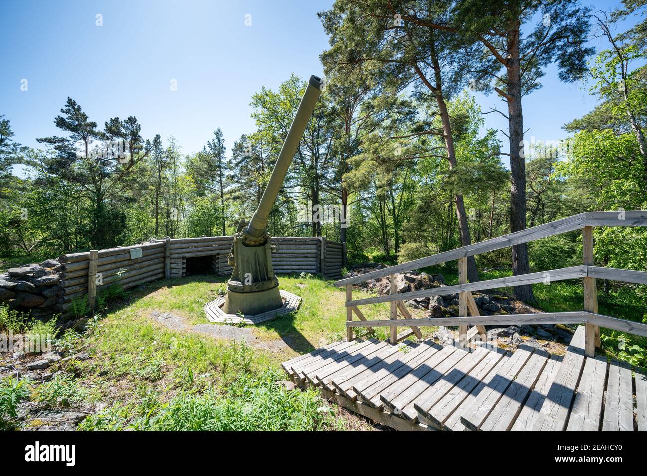 Eine Kanone aus dem Zweiten Weltkrieg auf der Insel Ulko-Tammio, Hamina, Finnland Stockfoto