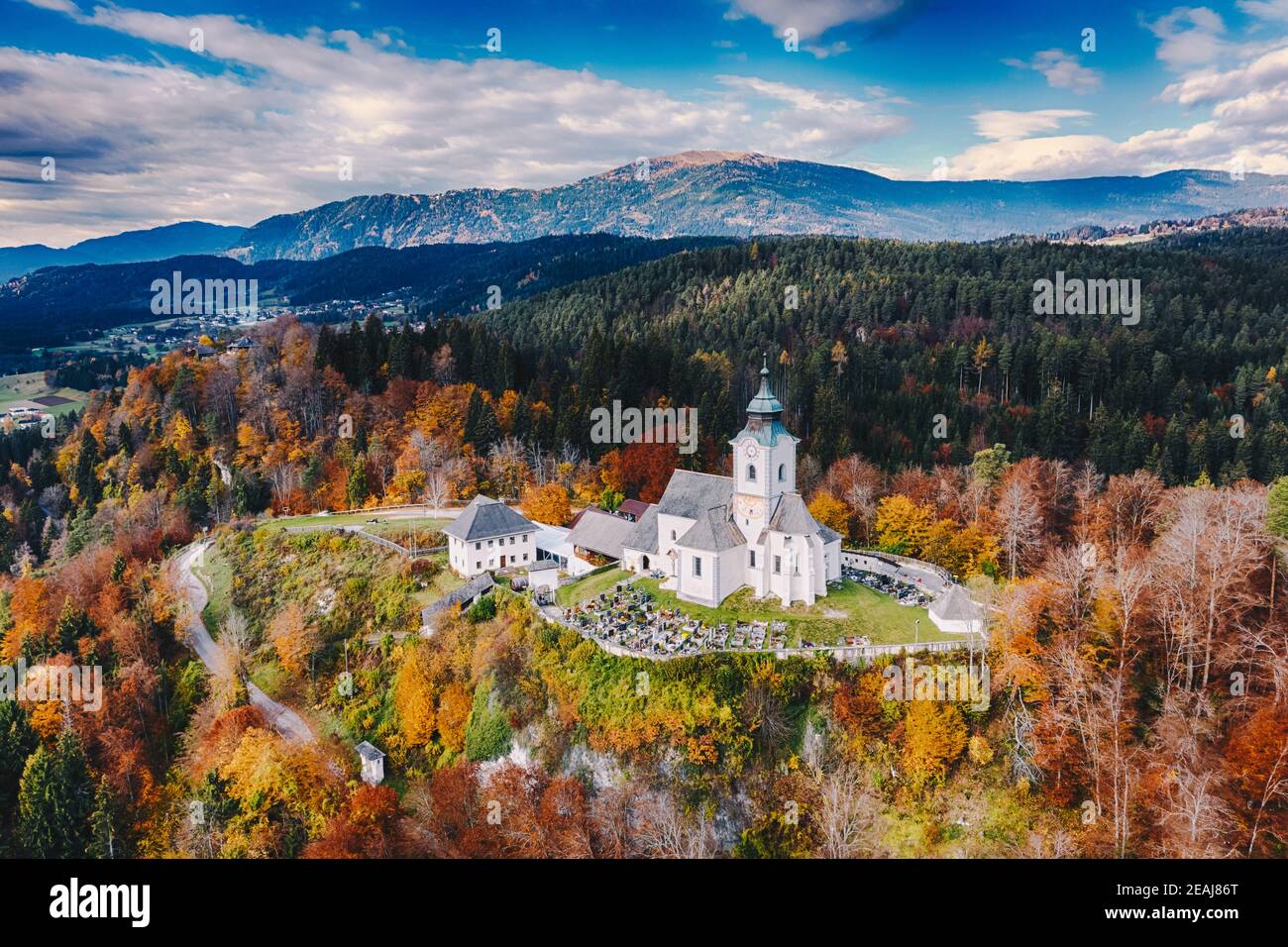 Sternberg Kirche und Friedhof in Wernberg, Kärnten, Österreich Stockfoto