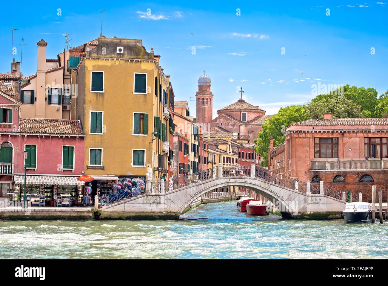 Blick auf die Kanäle und Brücken von Venedig Stockfoto