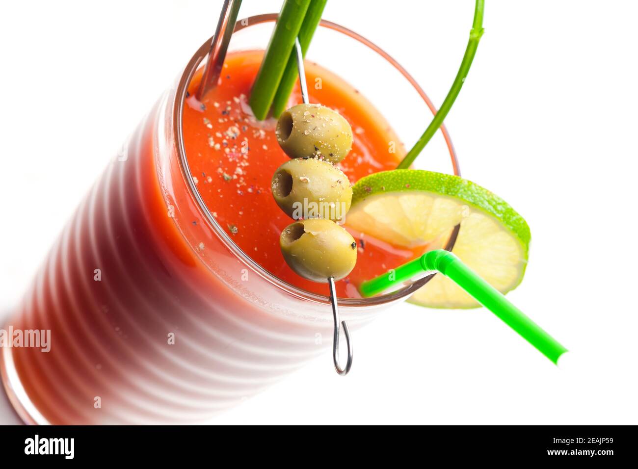 Blutiger mary Cocktail aus Tomatensaft und Alkohol Stockfoto