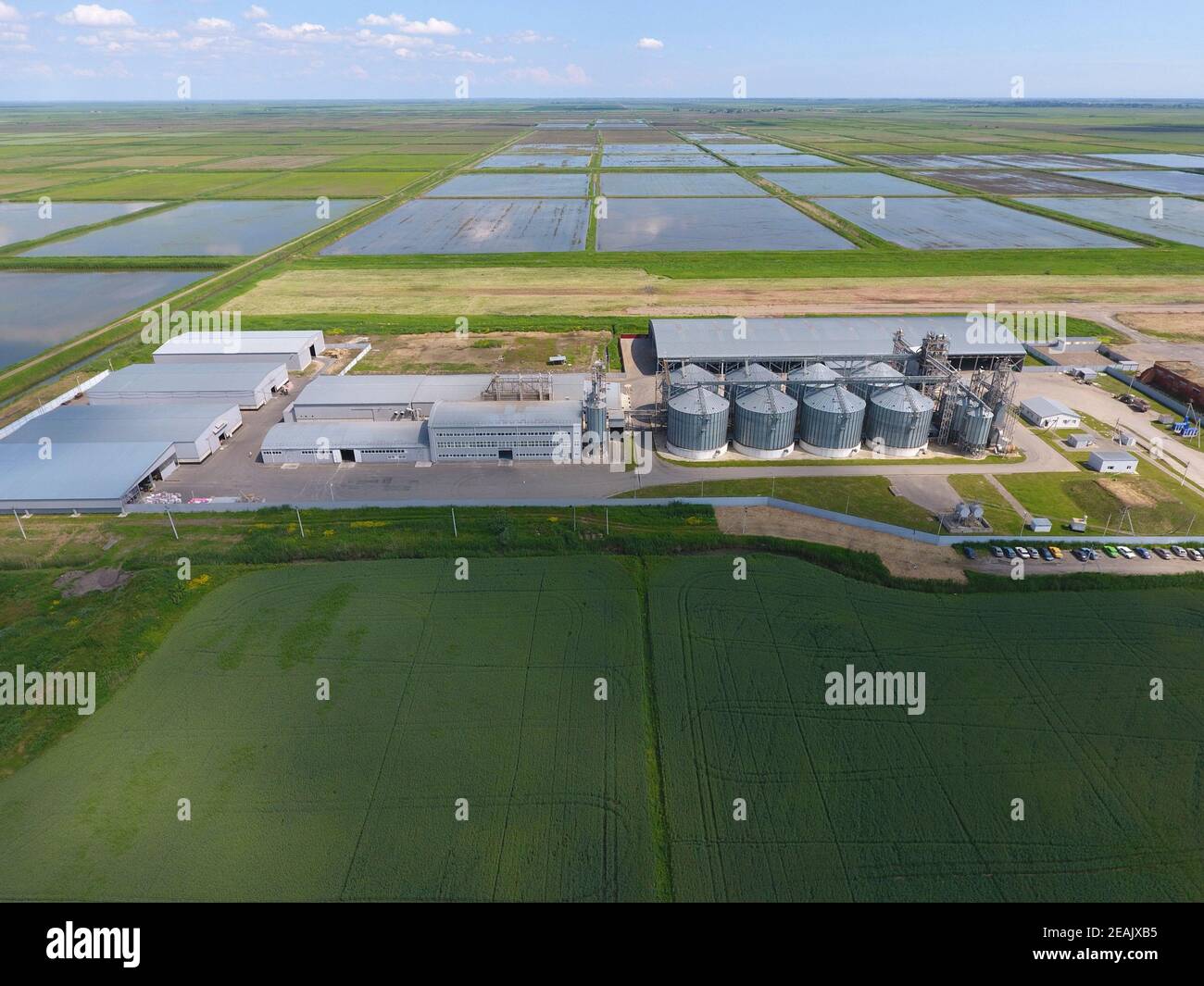 Anlage zur Trocknung und Lagerung von Getreide. Ansicht von oben. Getreide Terminal. Stockfoto