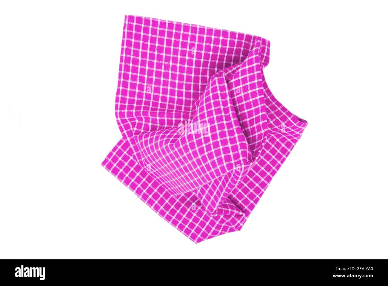 Handtücher isoliert. Nahaufnahme der violetten und weißen karierten Serviette oder Picknick-Tischdecke Textur isoliert auf weißem Hintergrund. Küchentuch. Stockfoto