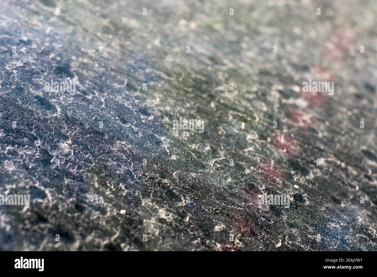 Sand auf der Windschutzscheibe eines Autos - Staub auf Angezeigt Stockfoto