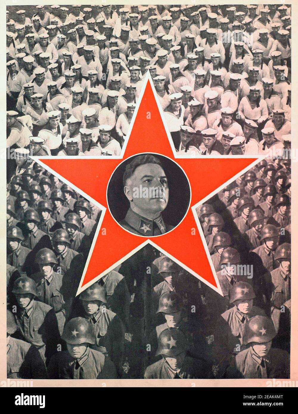 Rote Armee. Aus dem sowjetischen Propagandabuch von 1937. Marschall Voroshilov vor dem Hintergrund des roten Sterns. Stockfoto