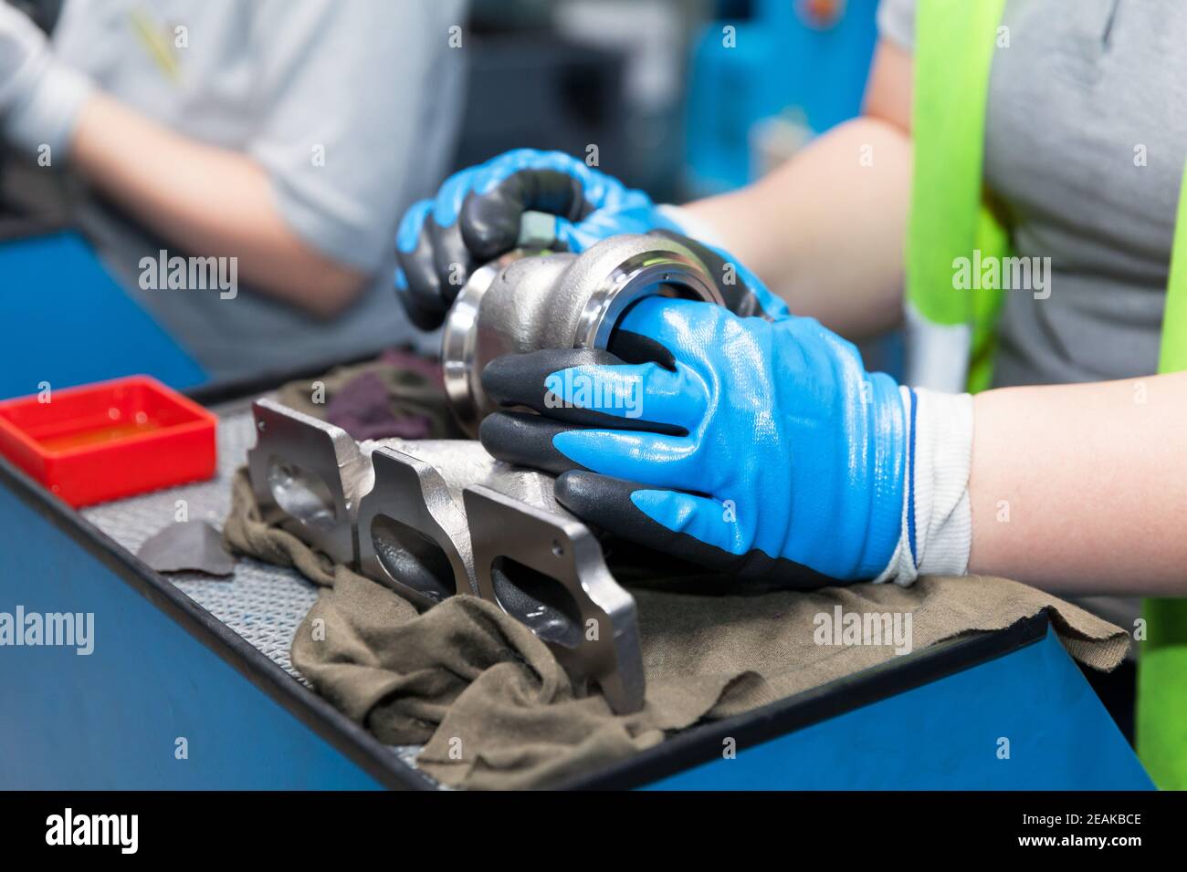 Produktion von Fahrzeugteilen in der Automobilindustrie Stockfoto