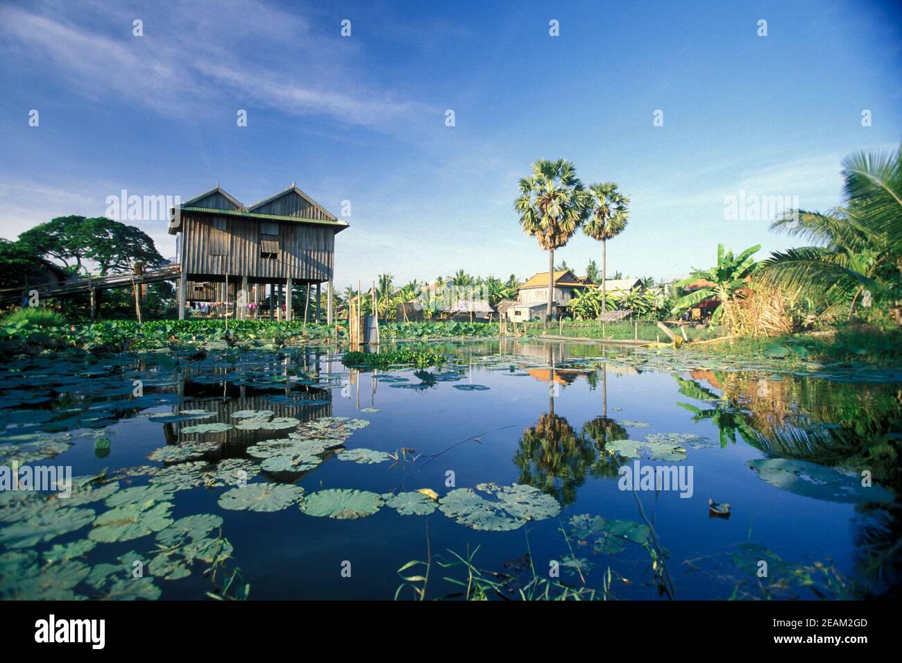 KAMBODSCHANISCHE DORFHAUS Stockfoto