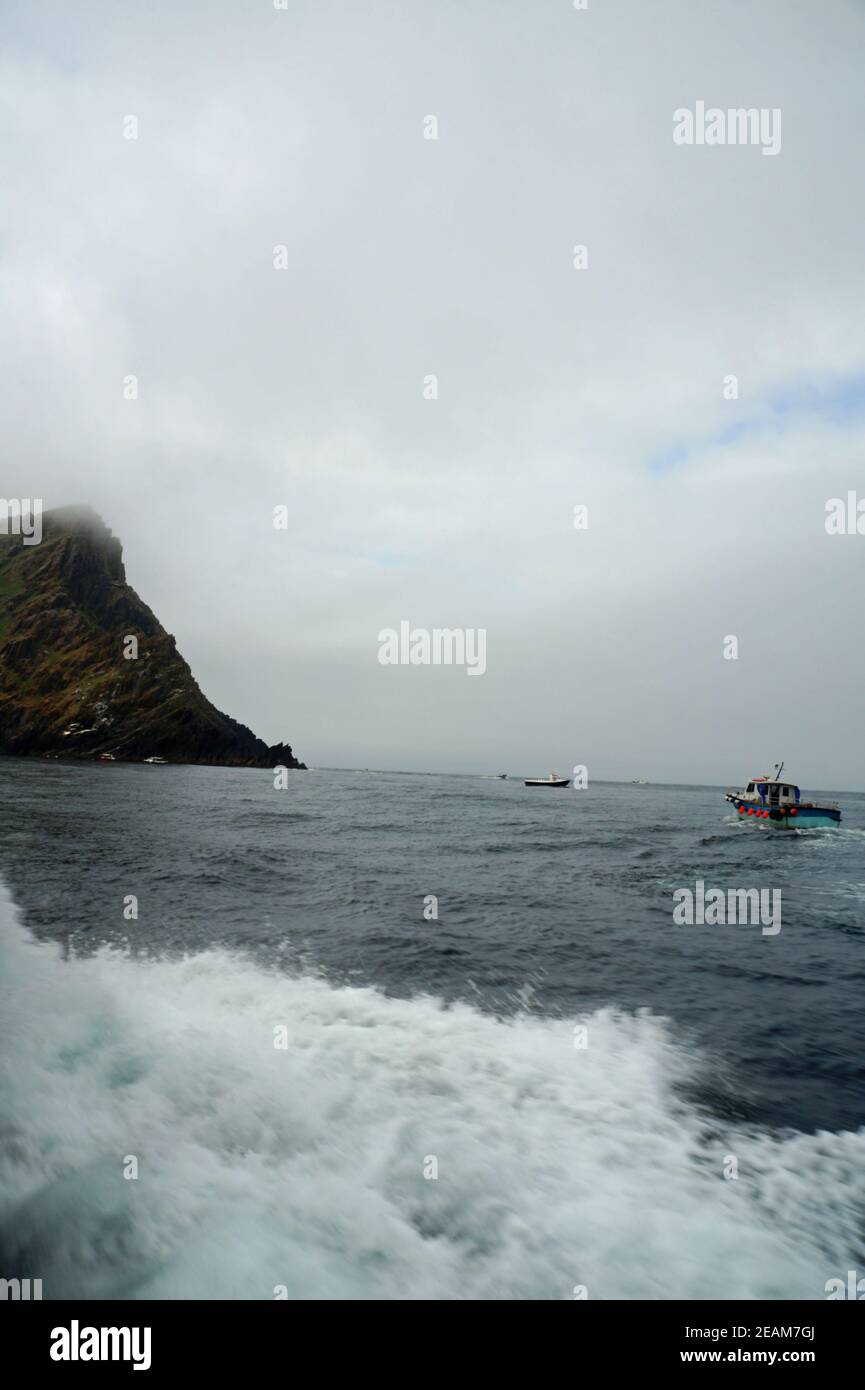 Ankunft und Abfahrt mit dem Boot zu den Skelligs Stockfoto