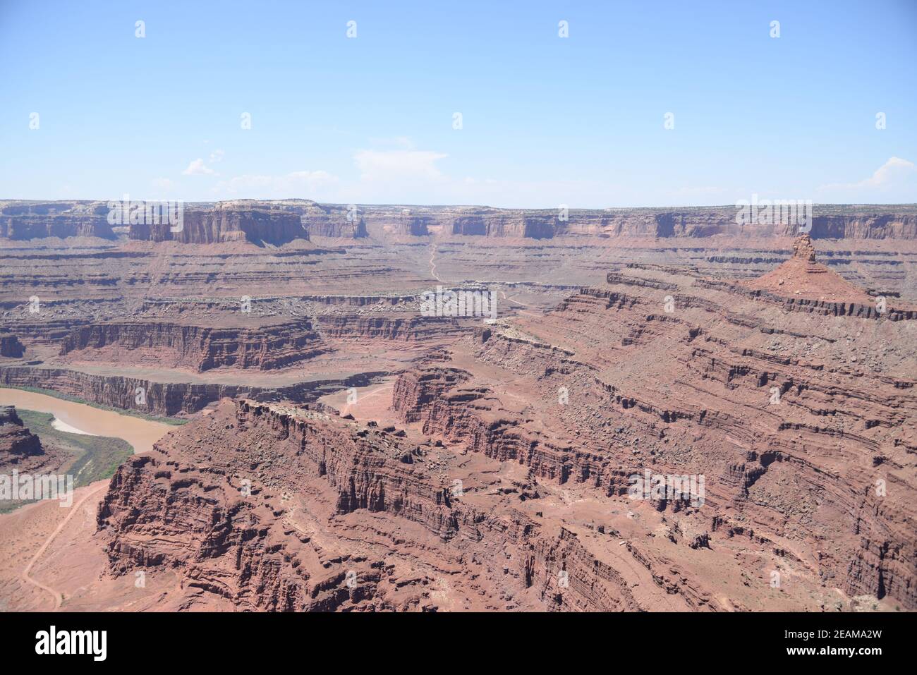 Blick vom Dead Horse Point State Park in Richtung Canyonlands National Park und Colorado River Stockfoto