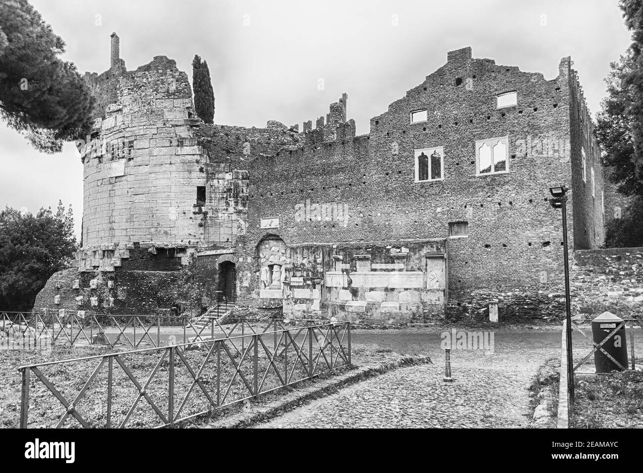 Ruinen des Grabes von Cecilia Metella, Rom, Italien Stockfoto