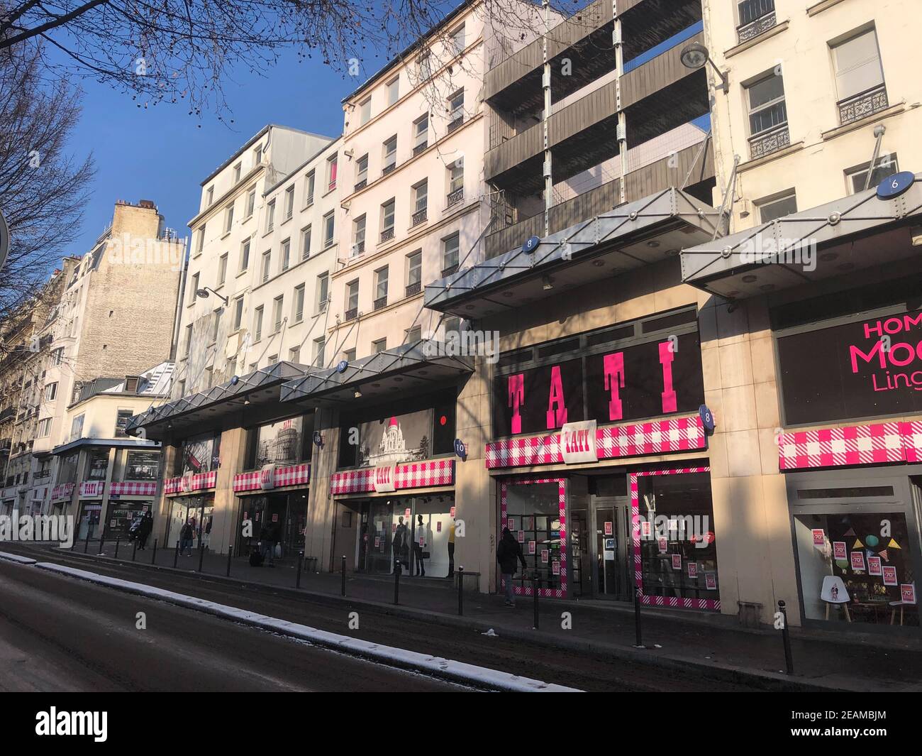 Tati Paris Stockfotos Und Bilder Kaufen Alamy