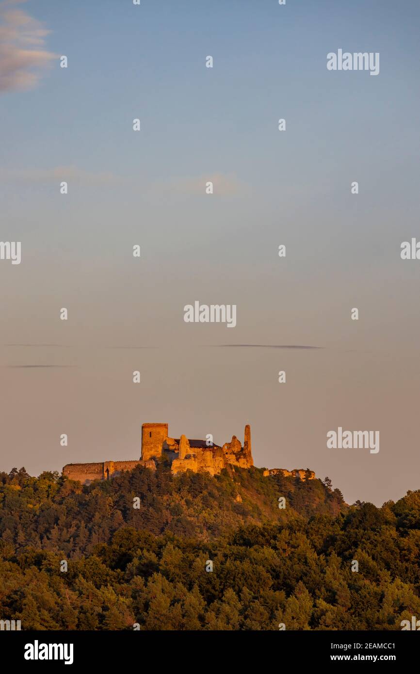 Cachtice Ruinen in der Westslowakei Stockfoto