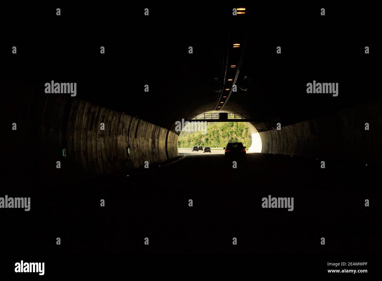 Sehen Sie das Licht am Ende des Tunnels Stockfoto