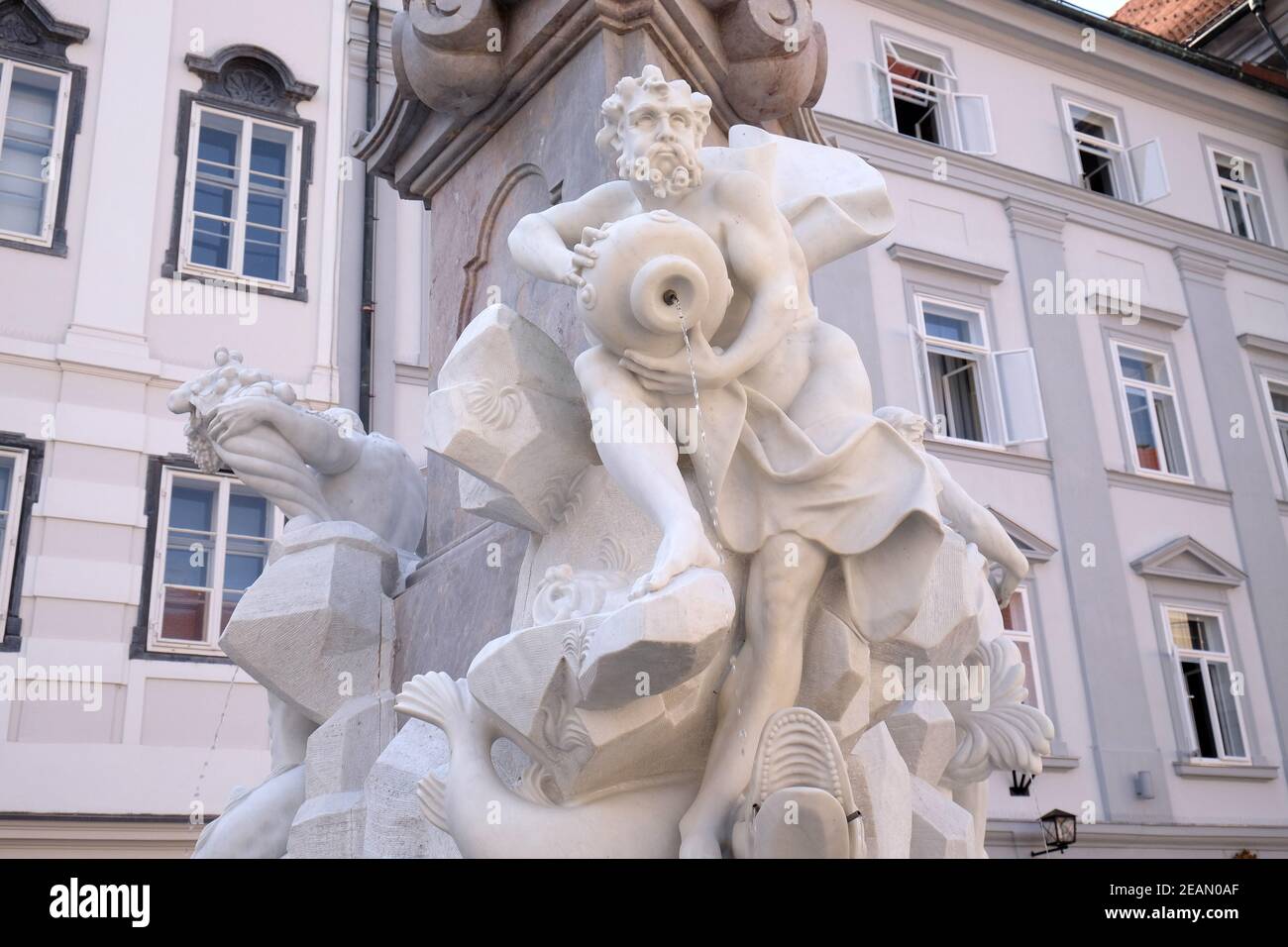 Das bekannteste Werk von Francesco Robba ist der Brunnen der drei Flüsse von Krain, der Ljubljanica, Sava und Krka in Ljubljana, Slowenien, repräsentiert Stockfoto