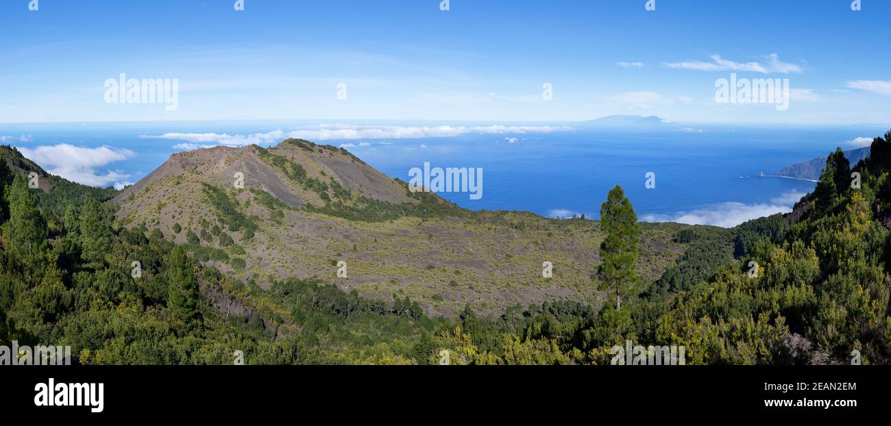 El Hierro, Kanarische Inseln - Panoramablick auf den Vulkan Tanganasoga Stockfoto