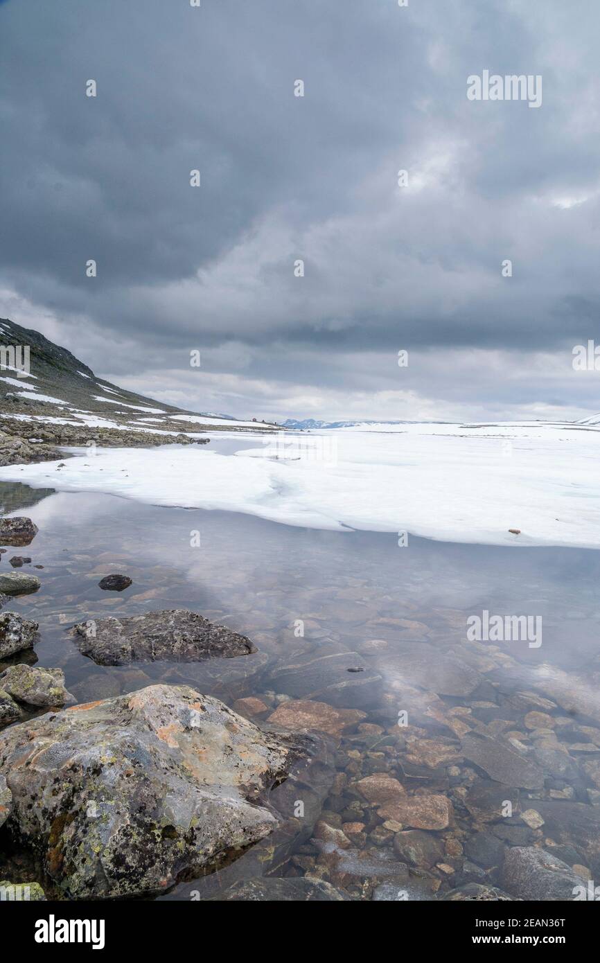 See auf dem Aurlandsfjellet Stockfoto