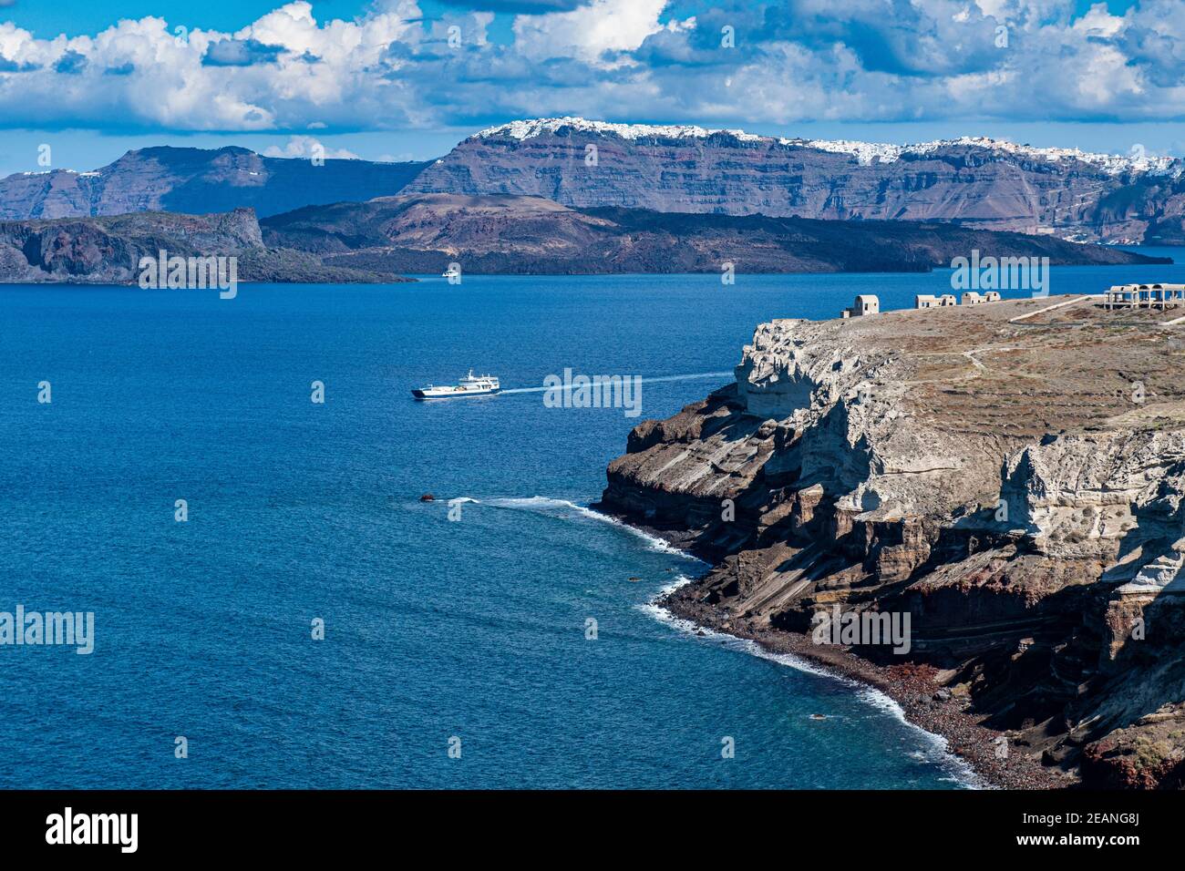 Panoramablick auf die Caldera von Santorini, Santorini, Kykladen, griechische Inseln, Griechenland, Europa Stockfoto