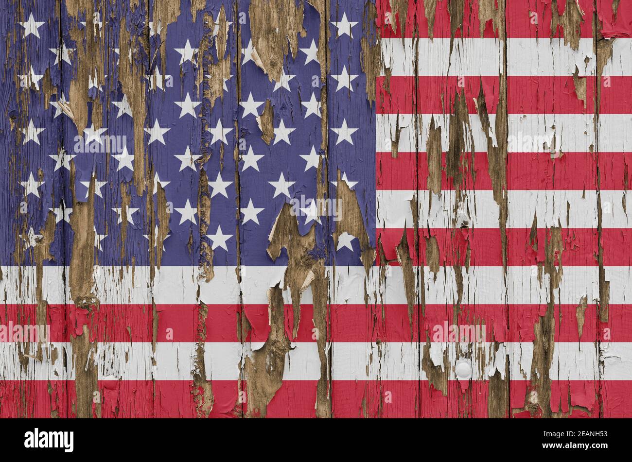 Flagge der Vereinigten Staaten auf einer verwitterten Holzwand Stockfoto