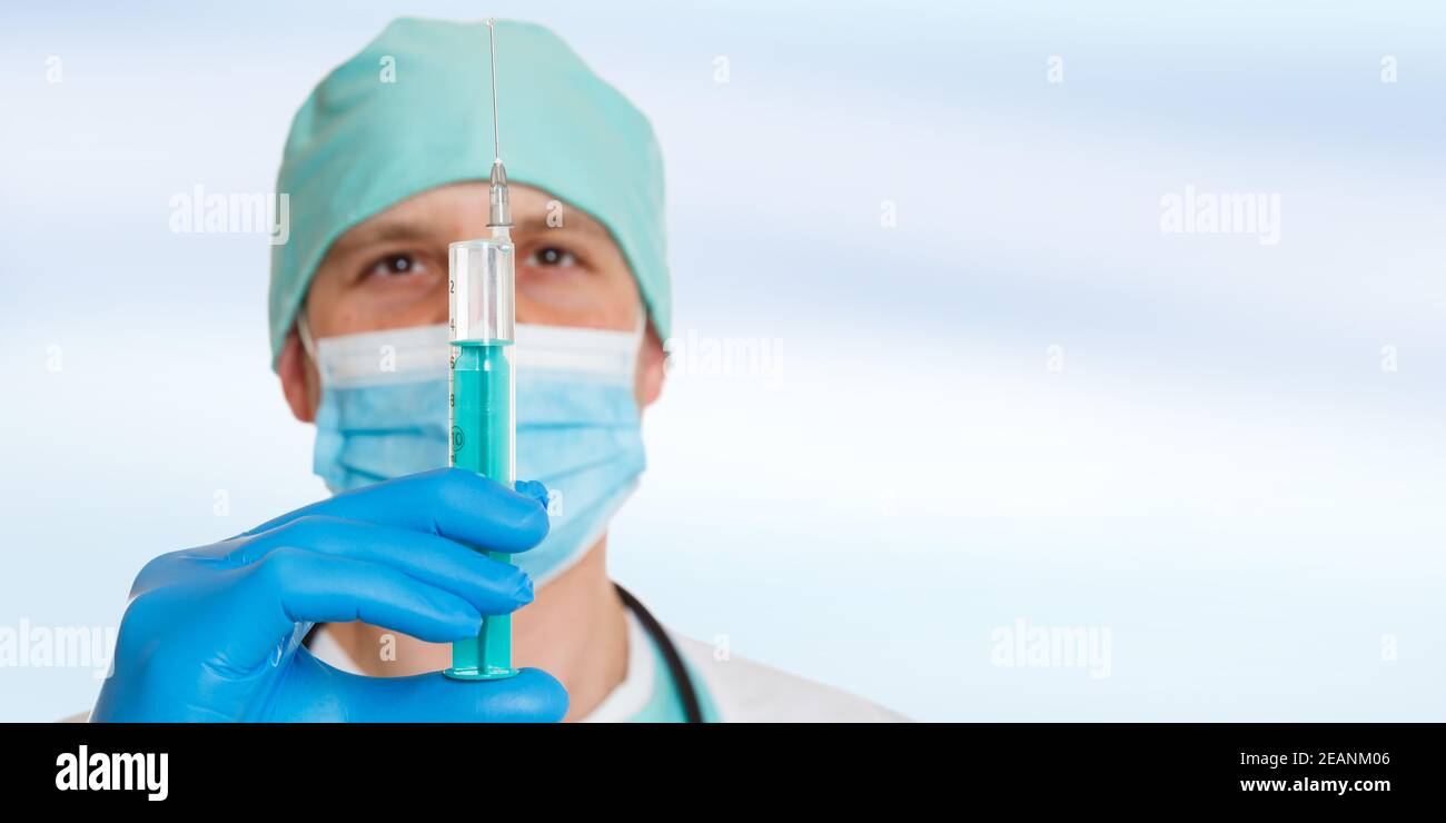 Coronavirus-Impfstoff Corona Virus Spritze doctor COVID-19 Covid Copyspace Kopie Platz Stockfoto